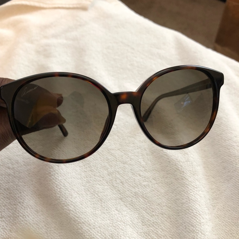 Gucci glasses